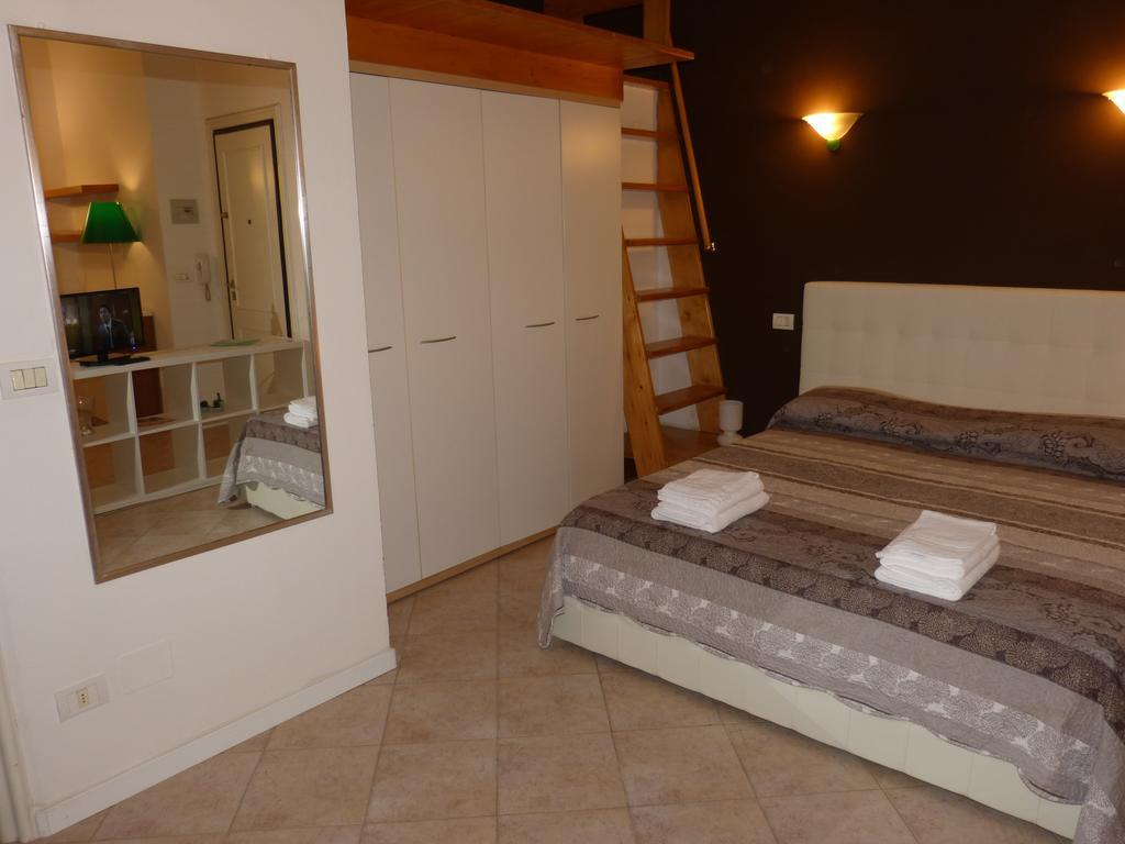 Residenza Galvani Bolonya Oda fotoğraf