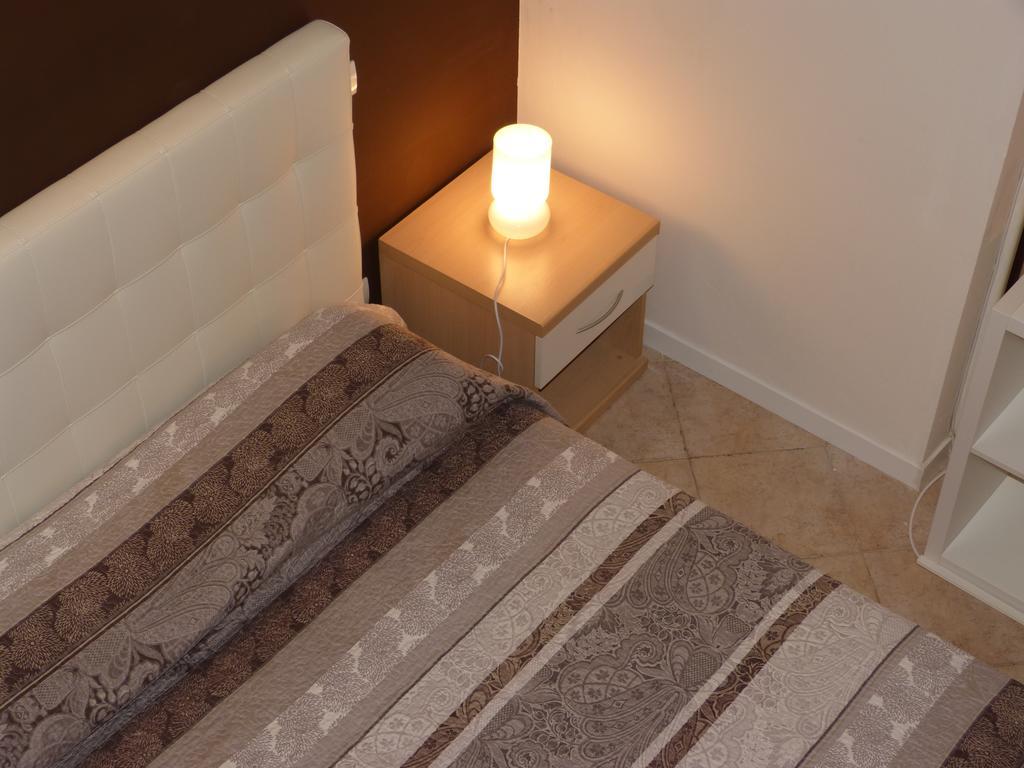 Residenza Galvani Bolonya Oda fotoğraf